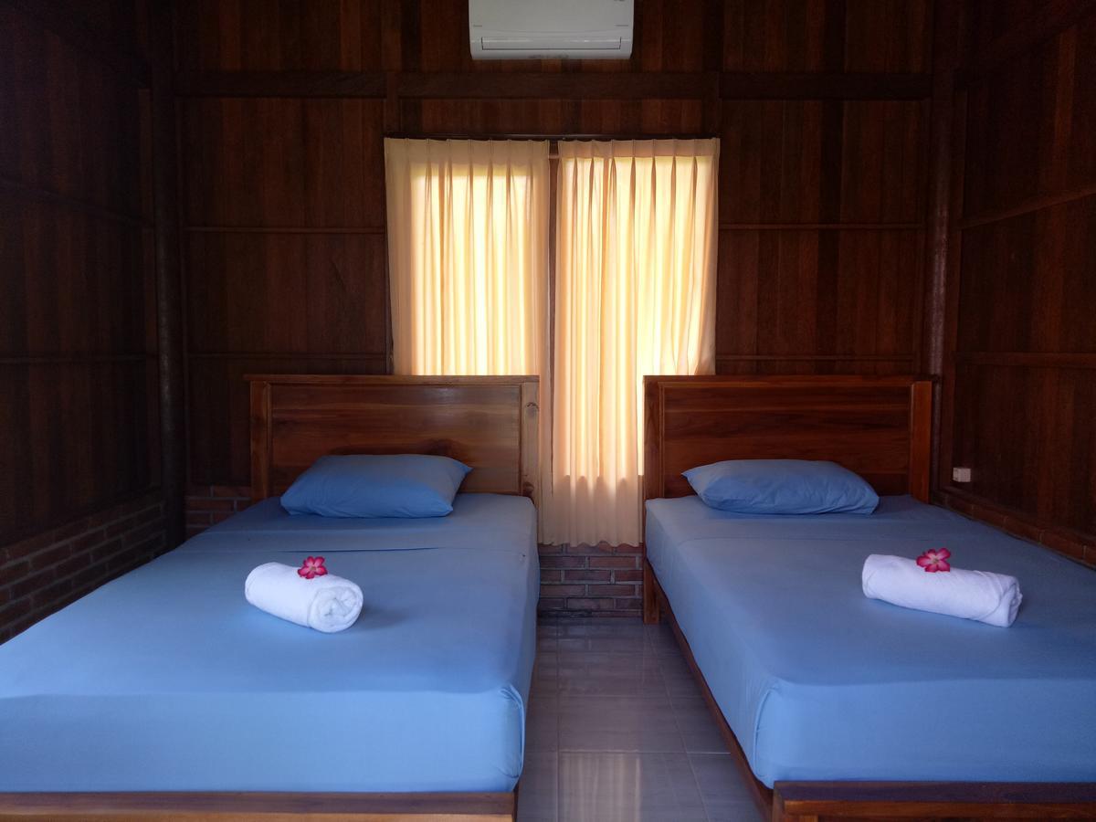 Khalisha Villa Airsatang ภายนอก รูปภาพ