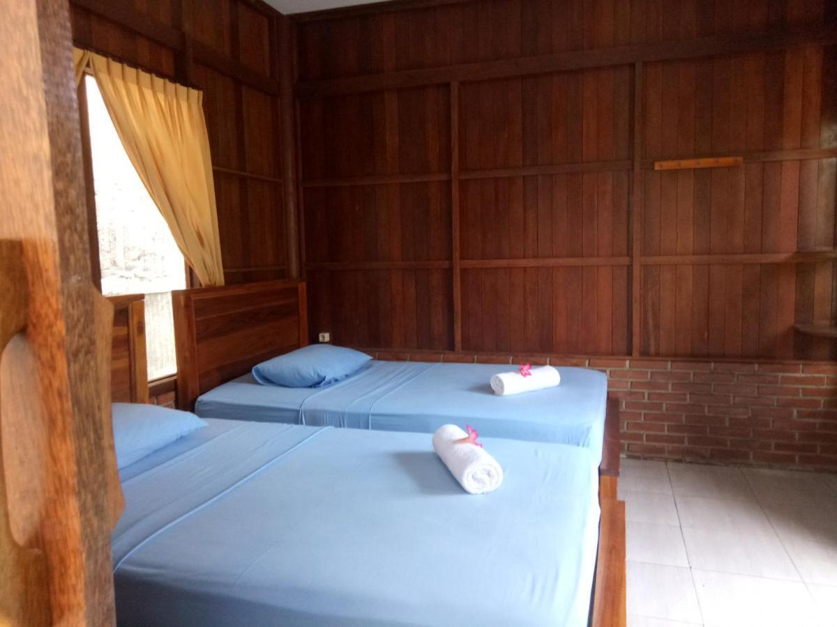 Khalisha Villa Airsatang ภายนอก รูปภาพ